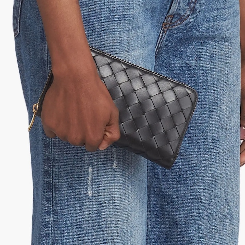 Intrecciato Zip Around Bottega Veneta Wallet NWT